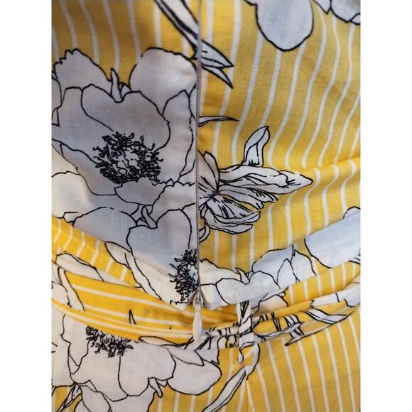 NWT 2-Piece Sleeveless Romper Set by LUSH Yellow White Black Florals Size Small - Picture 6 of 10